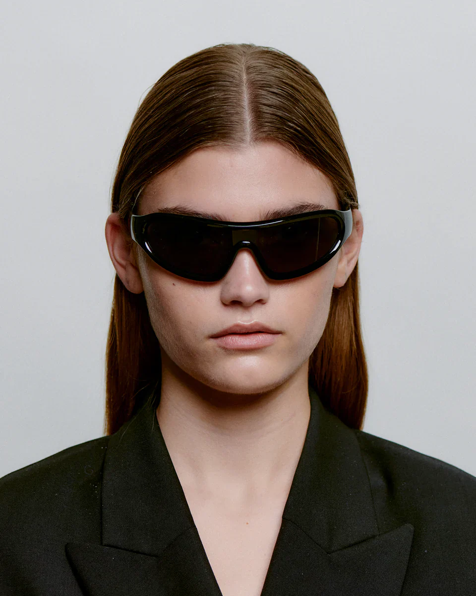 Devon Sunglasses - Black - Image 4