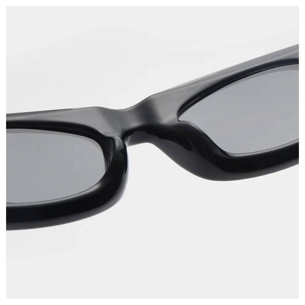 Frida Sunglasses - Black - Image 5