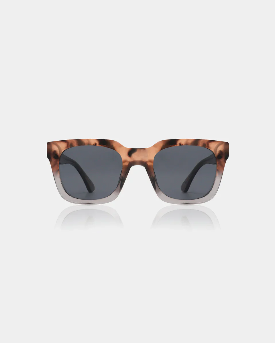Nancy Sunglasses - Coquina / Grey Transparent