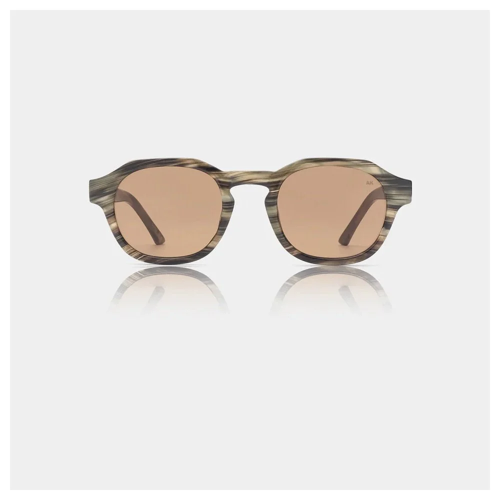 Zan Sunglasses - Striped Horn