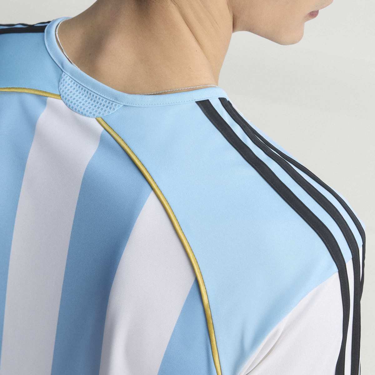 Argentina '06 Home Jersey - White / Clear Blue - Image 8