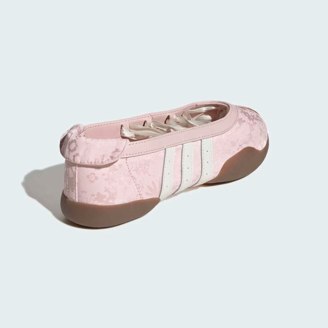 Adidas X Liberty London Taekwondo Mei - Sandy Pink / Off White / Gum - Image 3