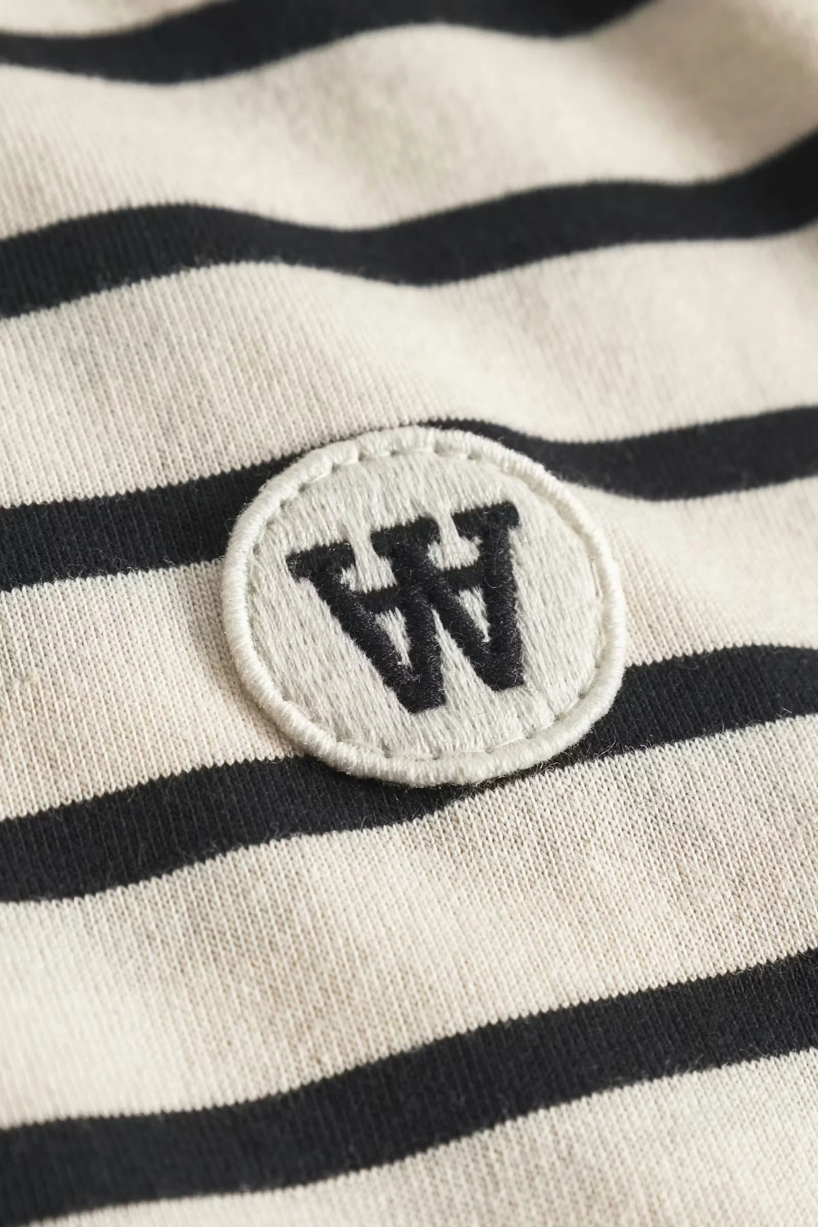 WWAce Stripe Tee - Black Beauty - Image 4