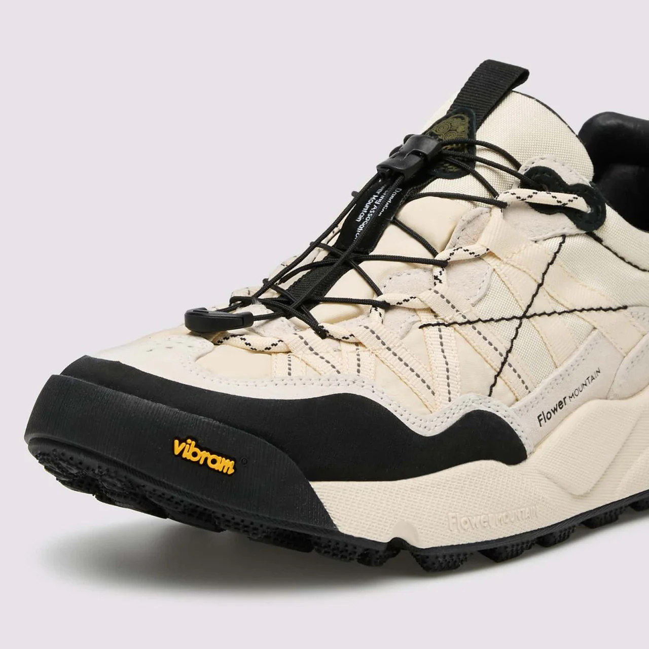 Iwano 2 Uni, Suede / Nylon / Fabric - White / Black - Image 2