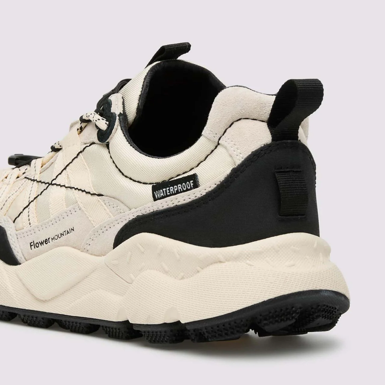 Iwano 2 Uni, Suede / Nylon / Fabric - White / Black - Image 3