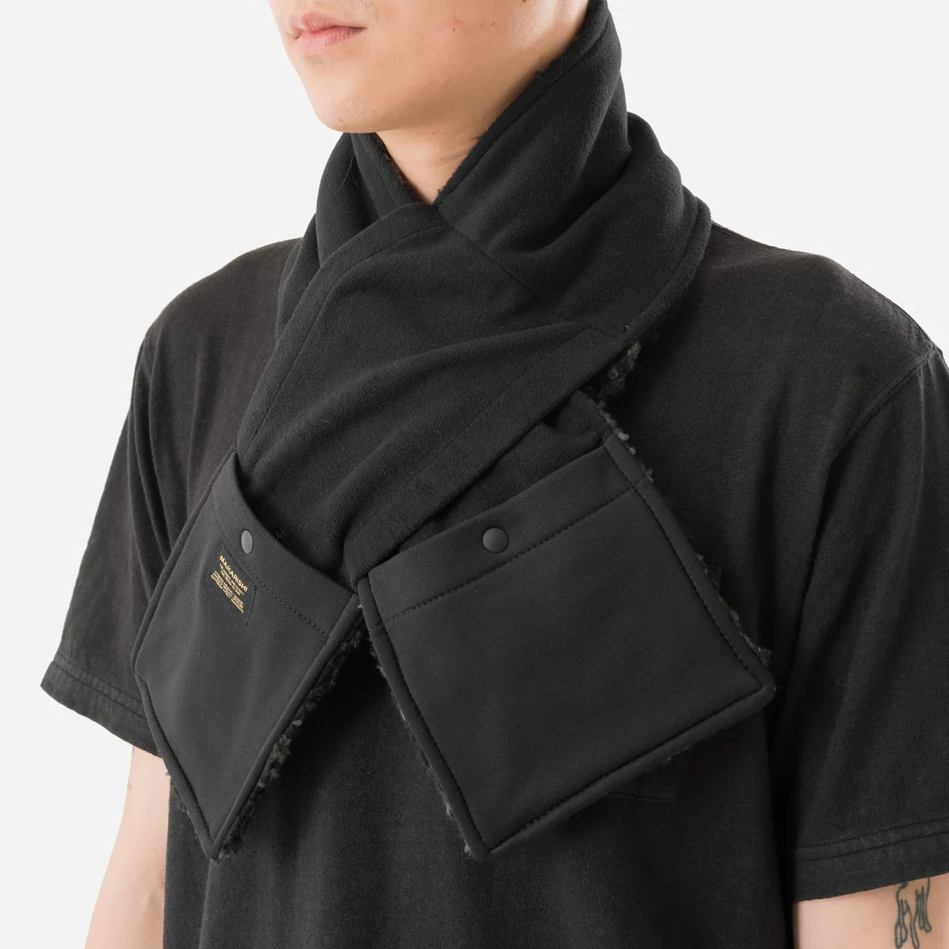 7160 Bonsai Tigerstripe Scarf Subdued Night - Image 3