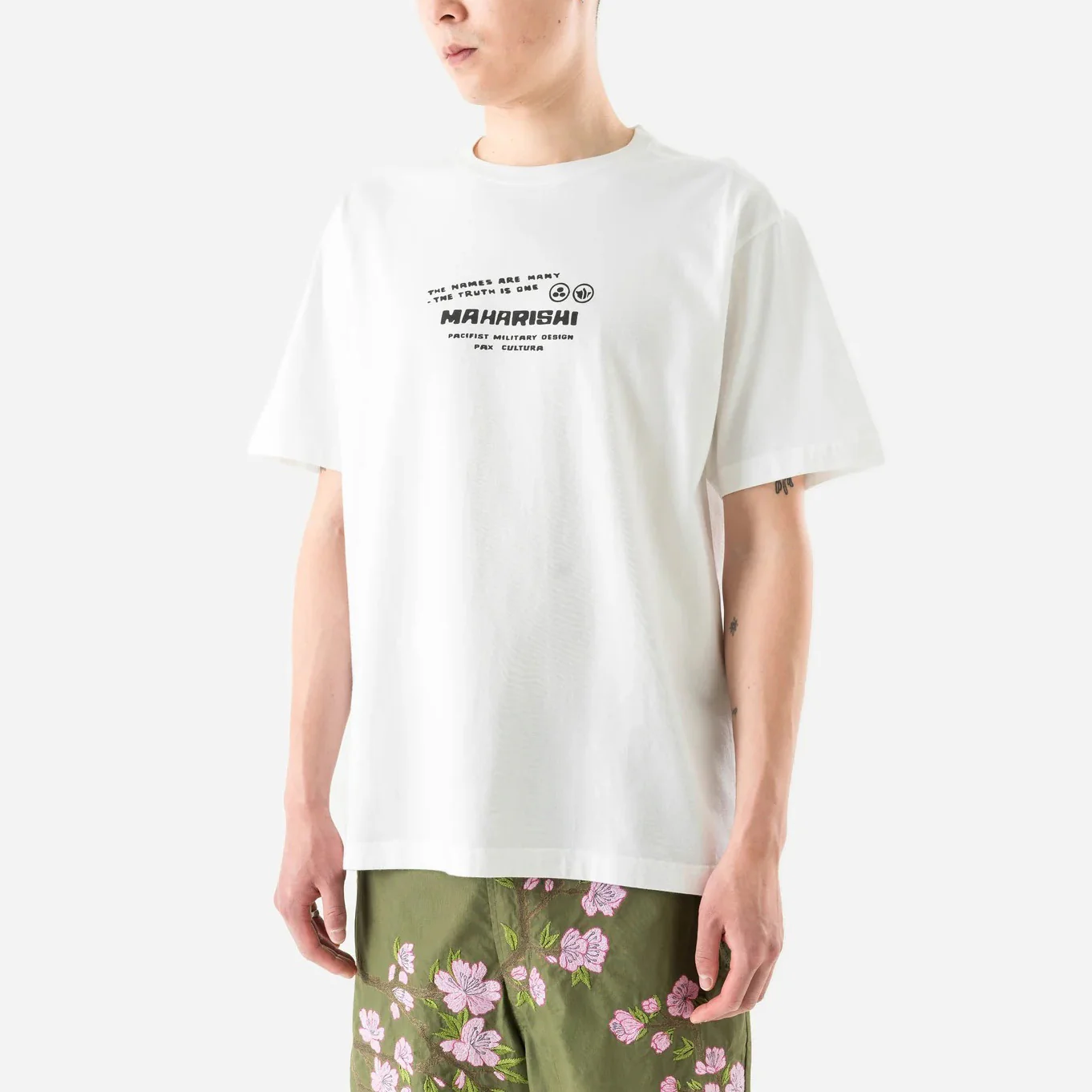 7262 Japanese Menko Card T-Shirt - White - Image 3