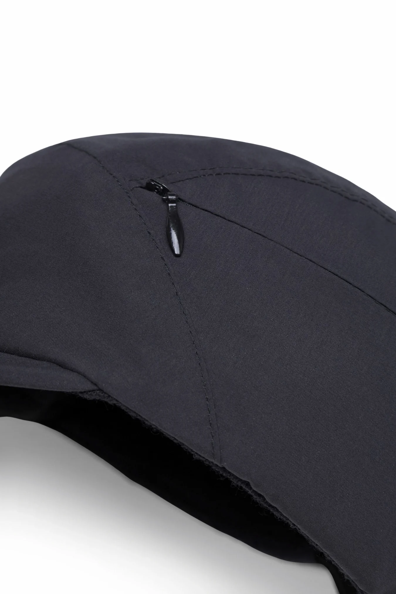 Gore-Tex Windstopper Pocket Cap - Black - Image 4