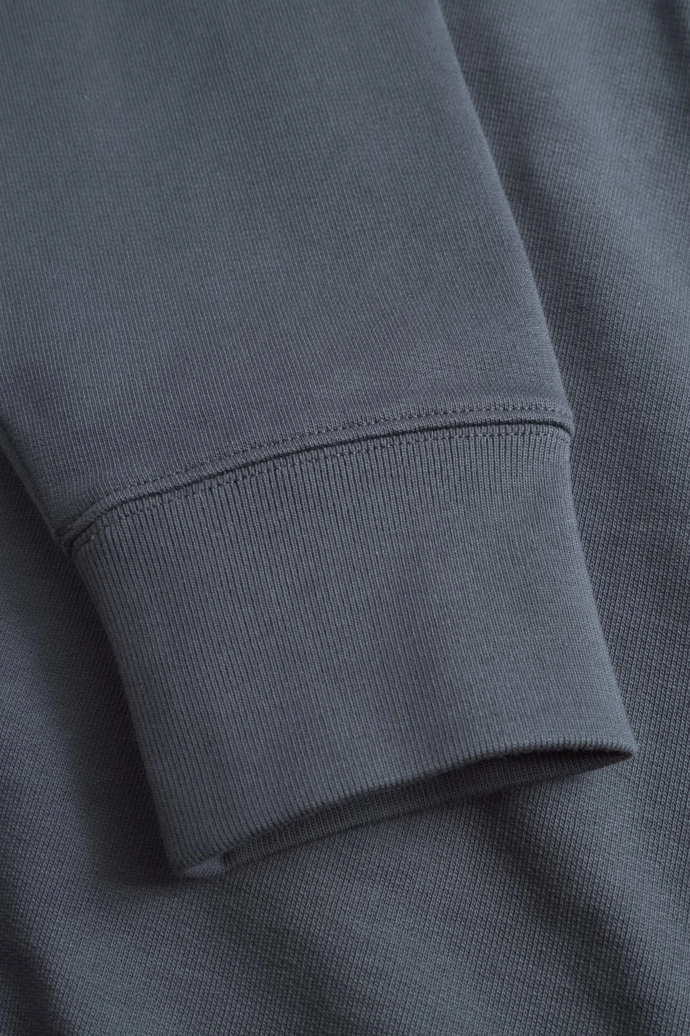 Norse Standard Half Zip Sweatshirt - Graphite - Image 6