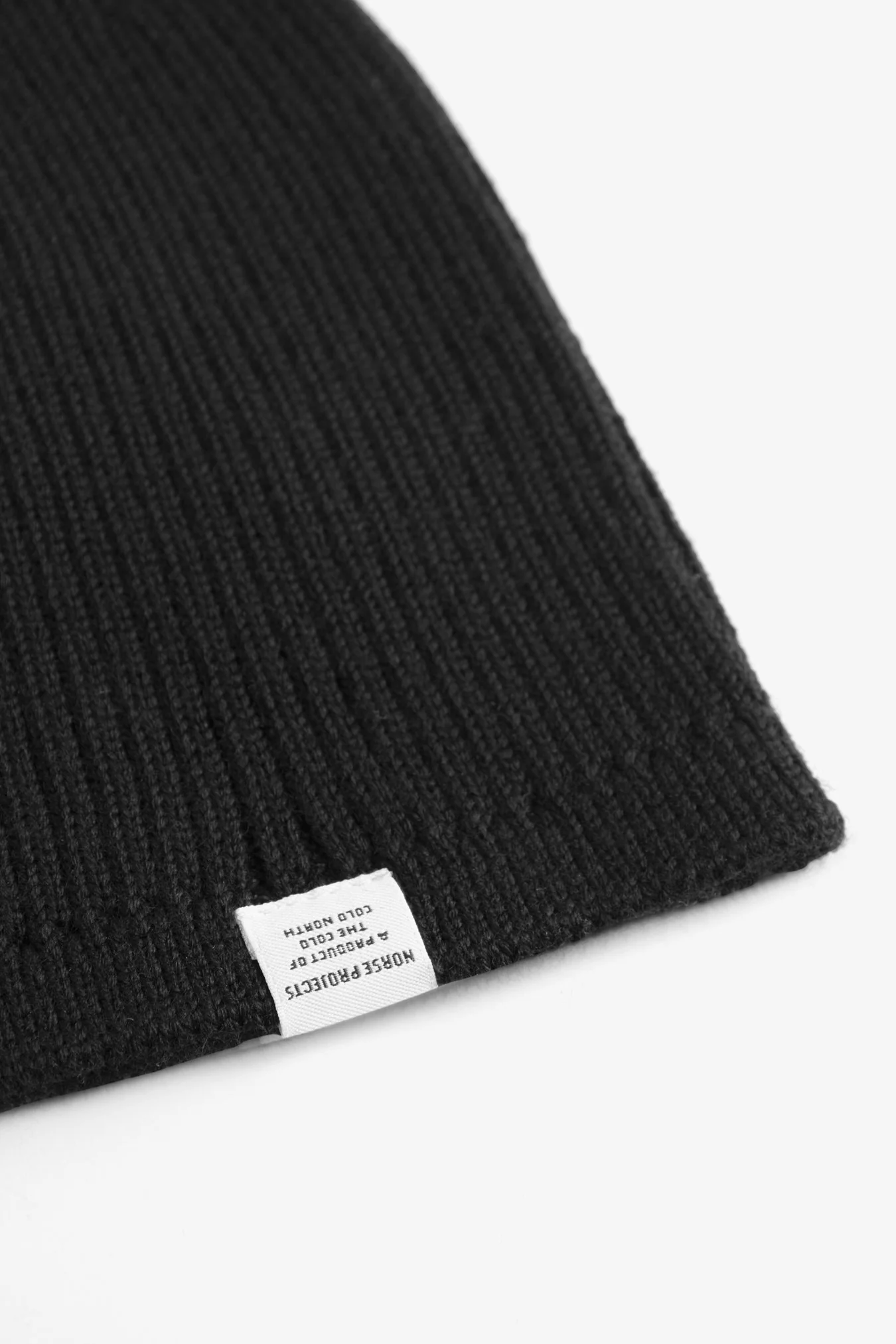 Tech Merino Ribbed Beanie - All Black - Image 2