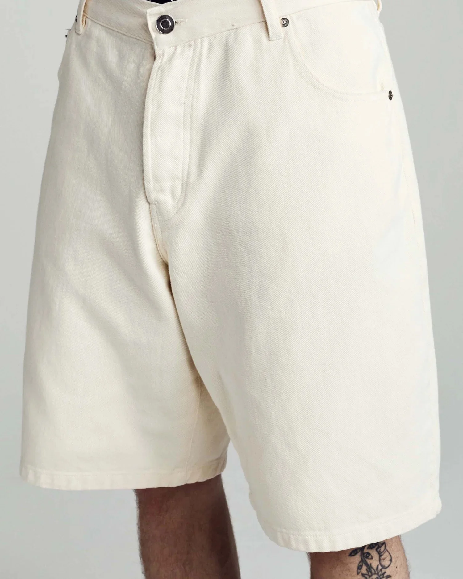 Longer DRS Short - Off White - Image 7